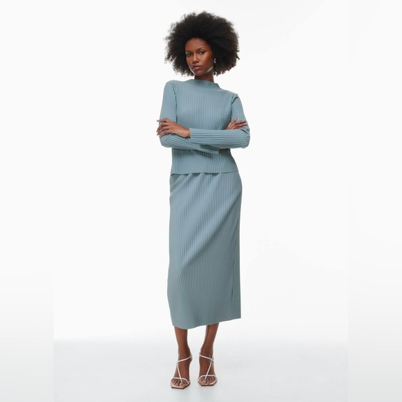 Aritzia Babaton Advocate Blouse Slab Blue S *NWOT* - Picture 3 of 8